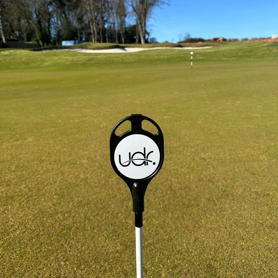 A UDR flag on the practice green